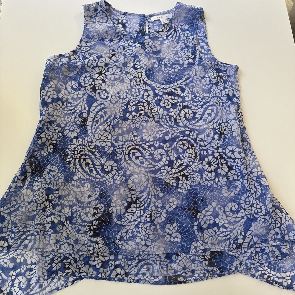 Fever Womens sleeveless blue/white overlay sheer paisley blouse size Med Casual